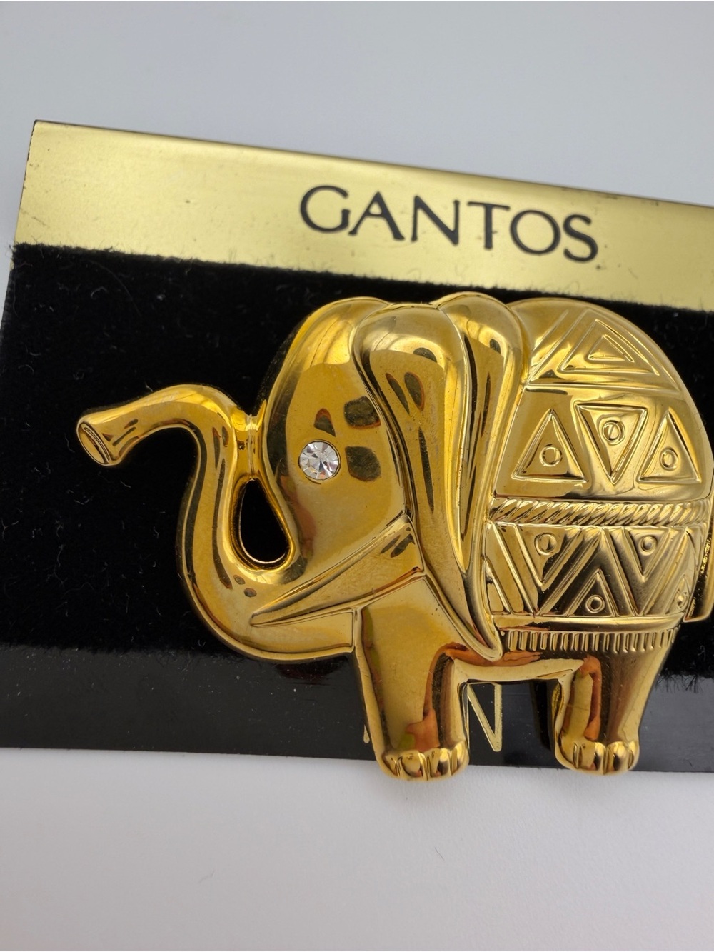 Vintage Gantos Gold Tone Elephant Brooch Rhinestone Eye Figural Pin NOS - Picture 3 of 6